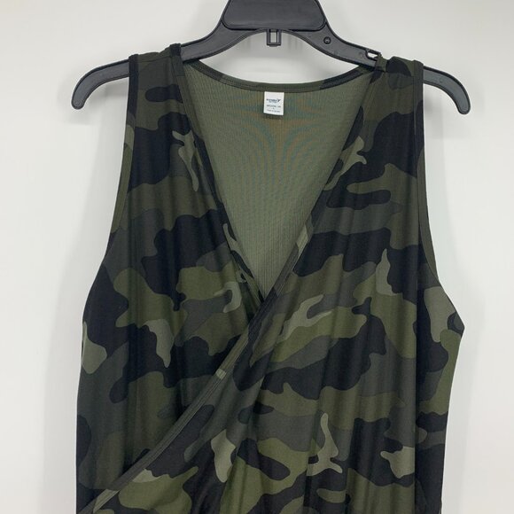 Old Navy Active Romper Camo Green Cross Front V Neck Breathe On - Picture 3 of 9